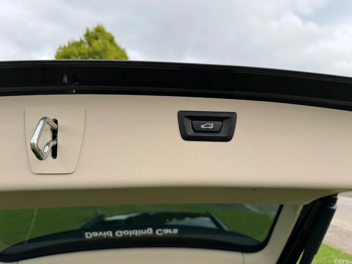 BMW 3-Series Estate, Diesel, 2018, Black