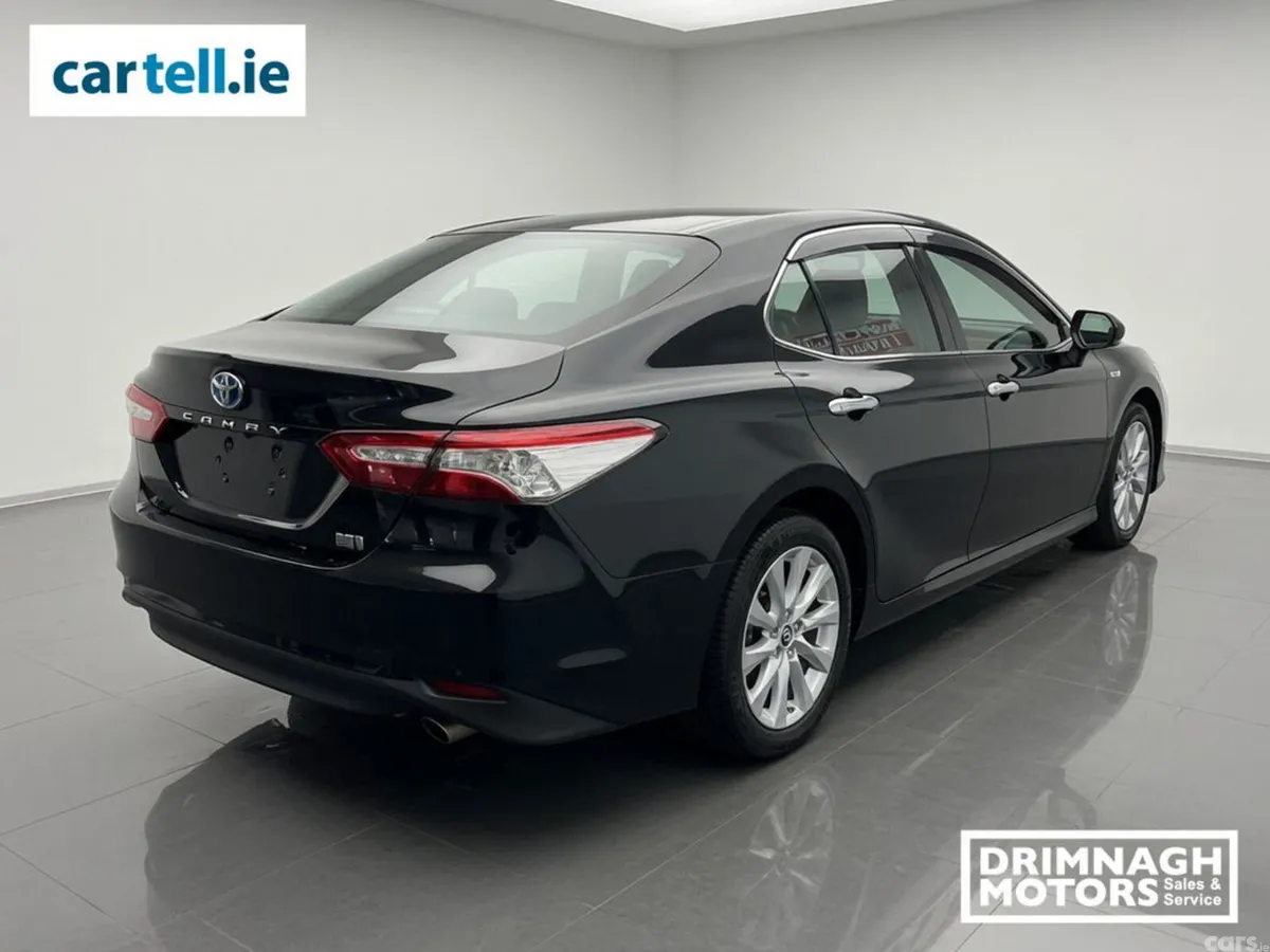 Toyota Camry Saloon, Petrol Hybrid, 2019, Black