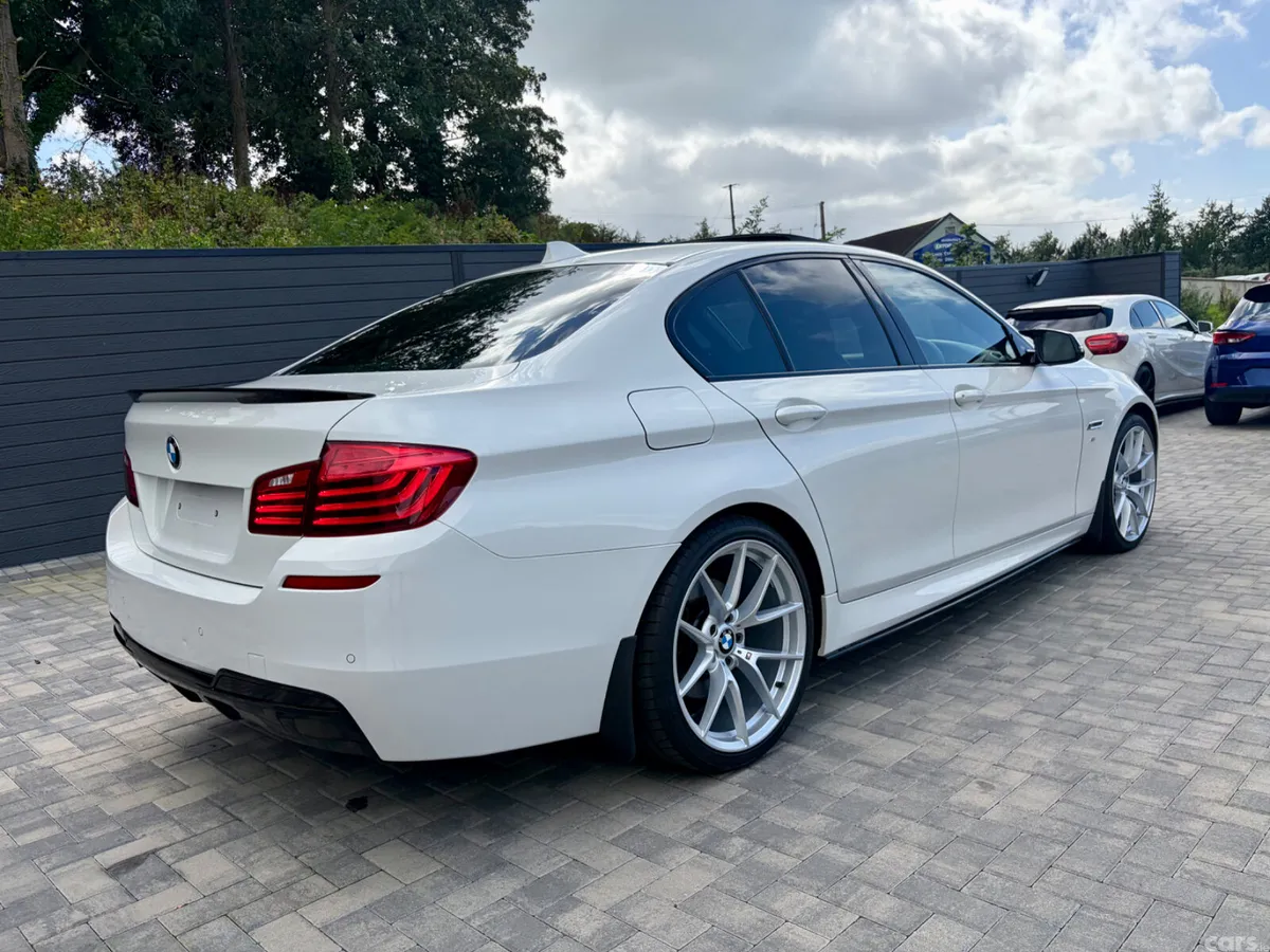 BMW 5-Series Saloon, Diesel, 2013, White