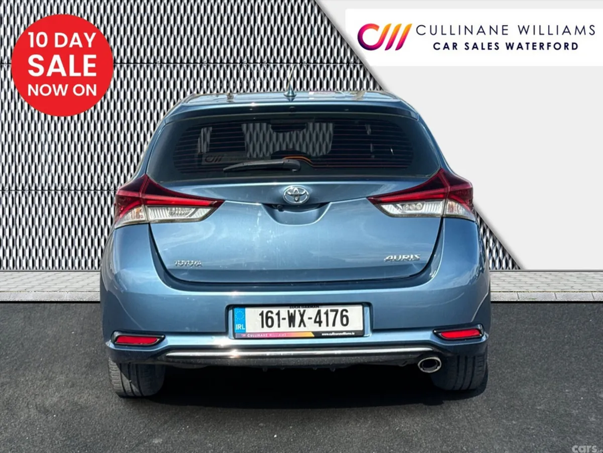 Toyota Auris Hatchback, Diesel, 2016, Blue