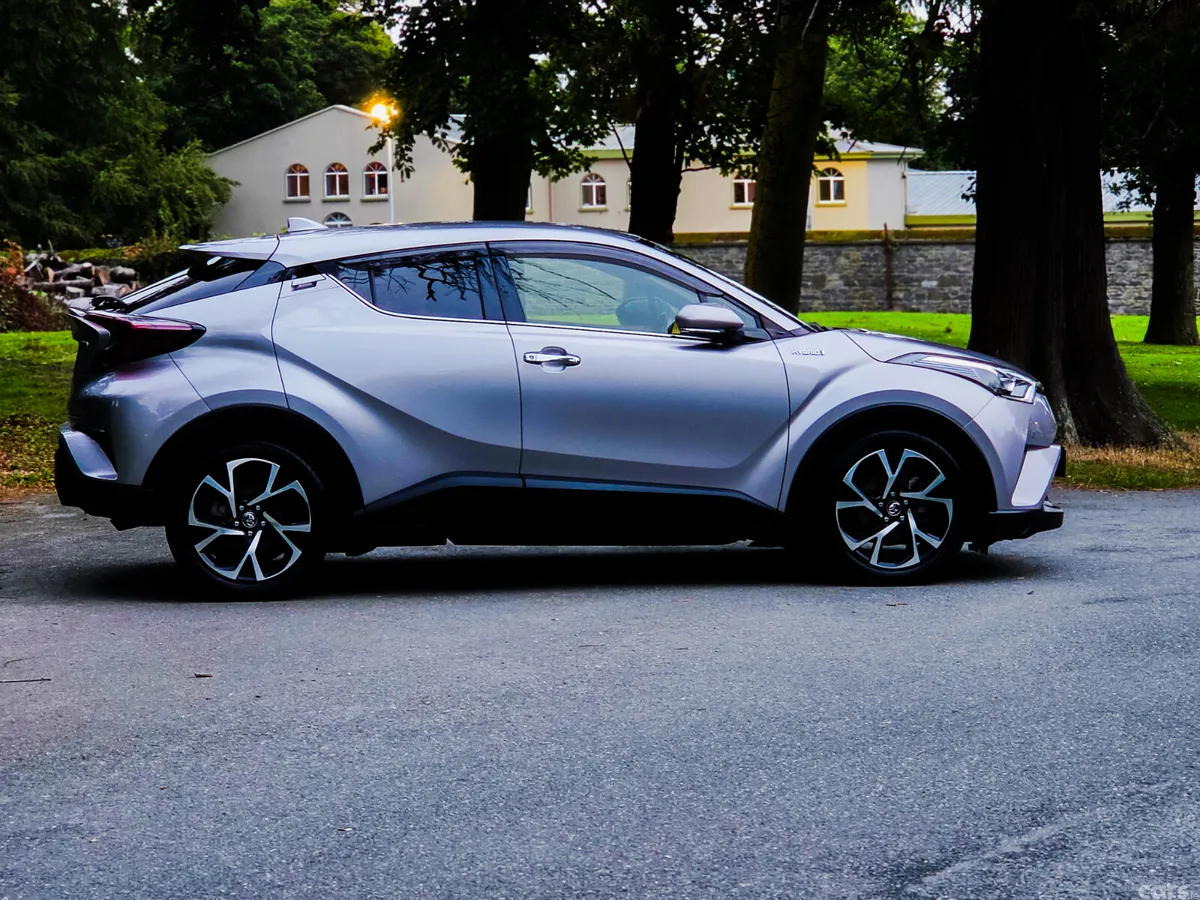 Toyota C-HR Hatchback, Petrol Hybrid, 2018, Red