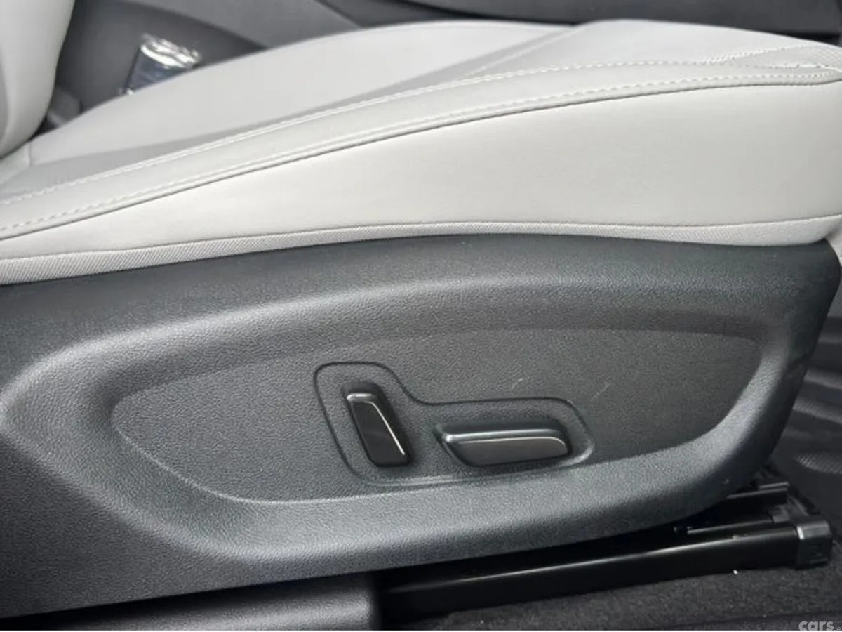 BYD Seal 6 Saloon, Petrol Plug-in Hybrid, 2026, Blue
