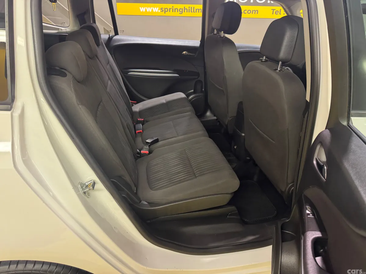 Vauxhall Zafira MPV, Diesel, 2015, White