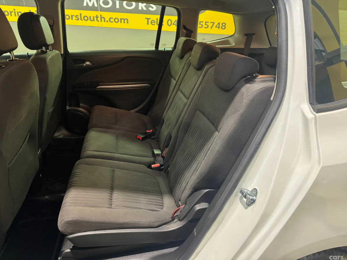Vauxhall Zafira MPV, Diesel, 2015, White