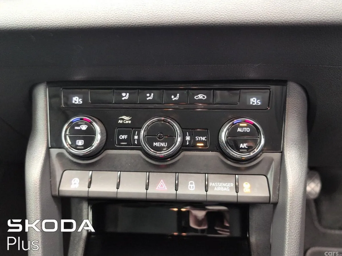 Skoda Karoq SUV, Diesel, 2024, Grey