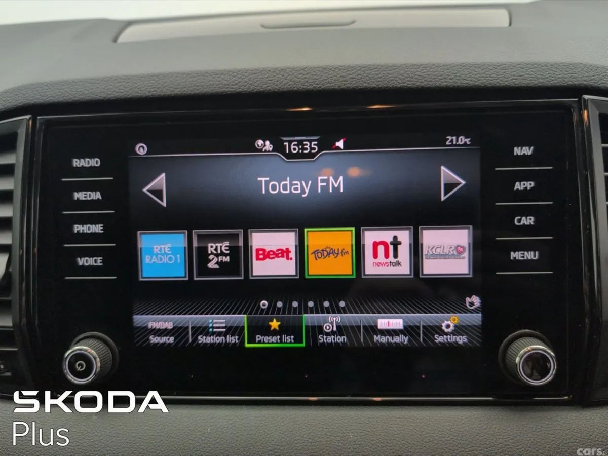 Skoda Karoq SUV, Diesel, 2024, Grey