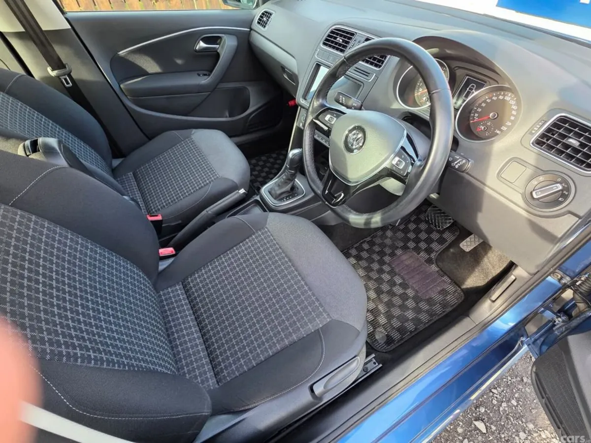 Volkswagen Polo Hatchback, Petrol, 2017, Blue