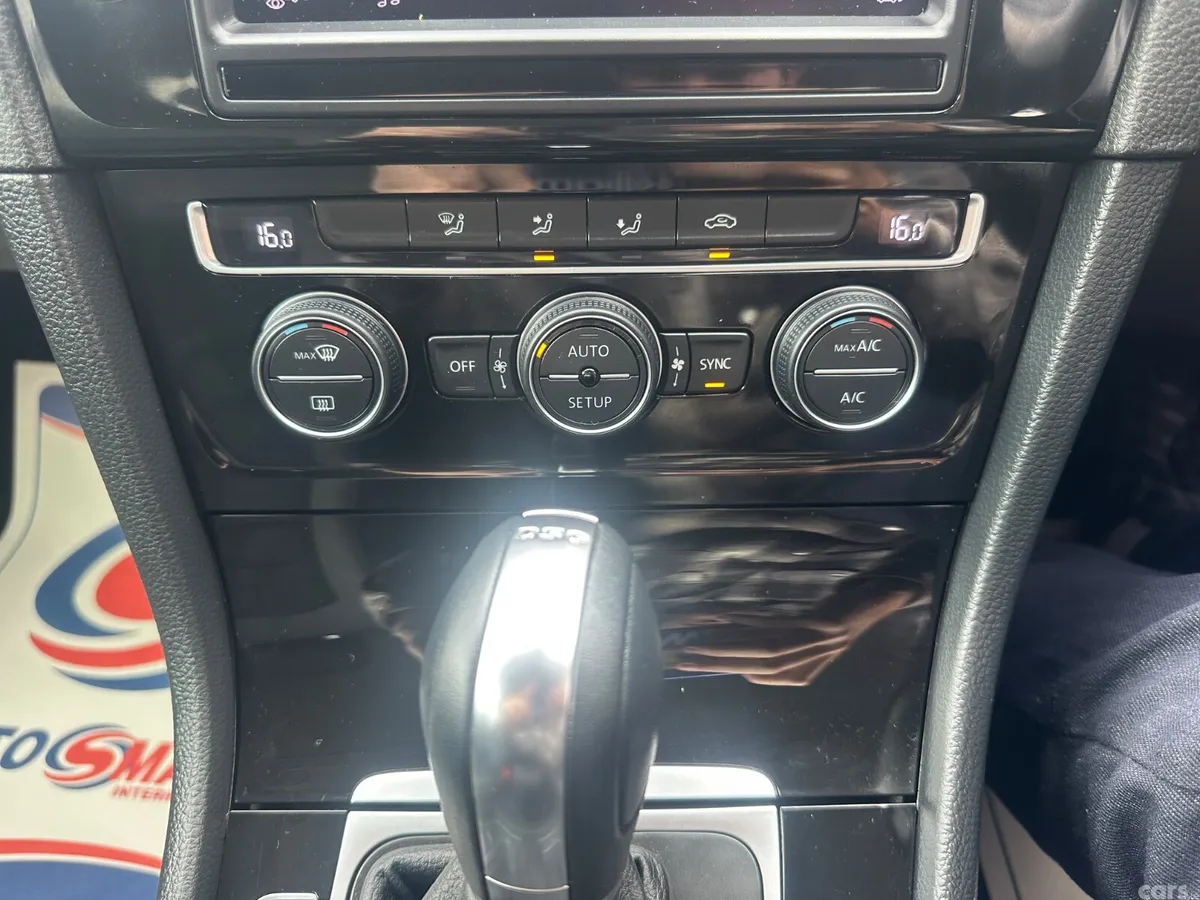 Volkswagen Golf Hatchback, Petrol, 2014, Silver