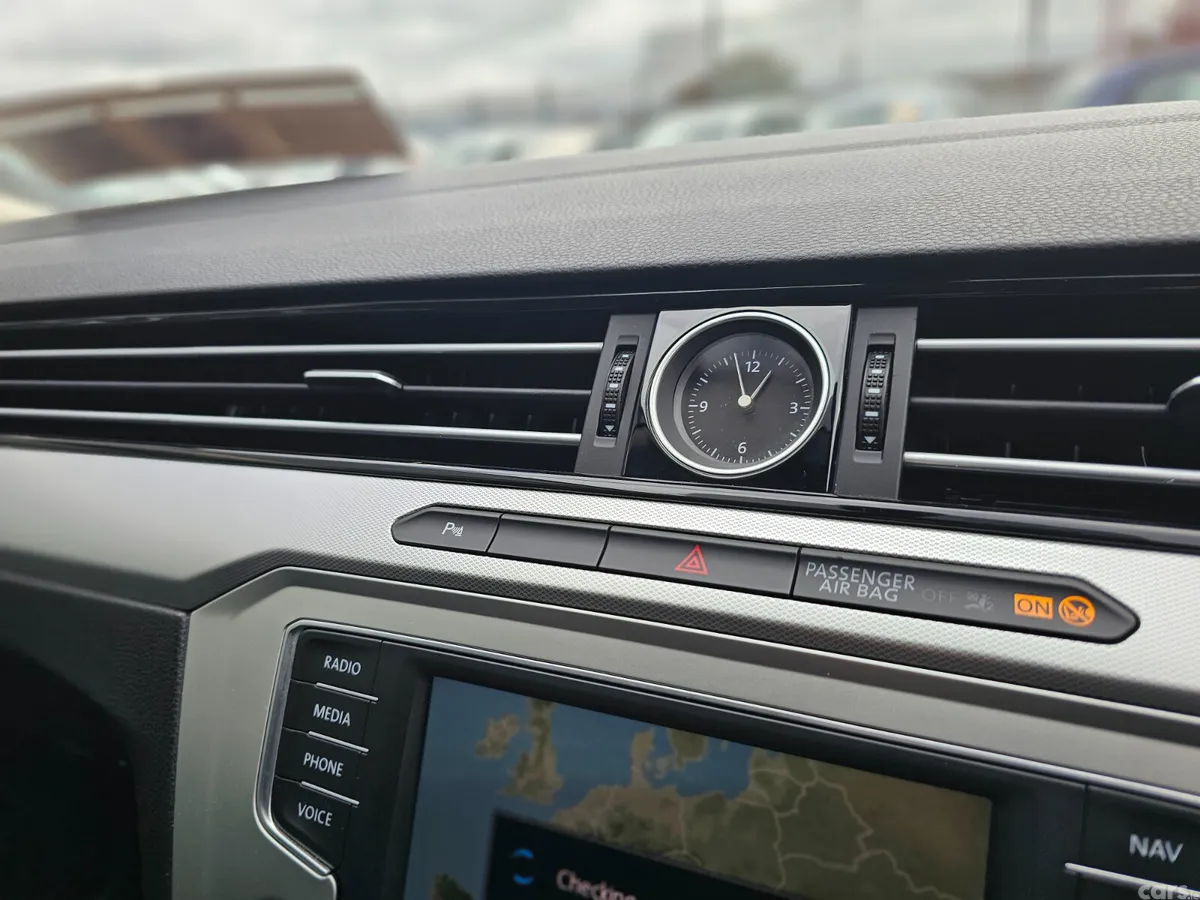 Volkswagen Passat Estate, Diesel, 2016, Grey
