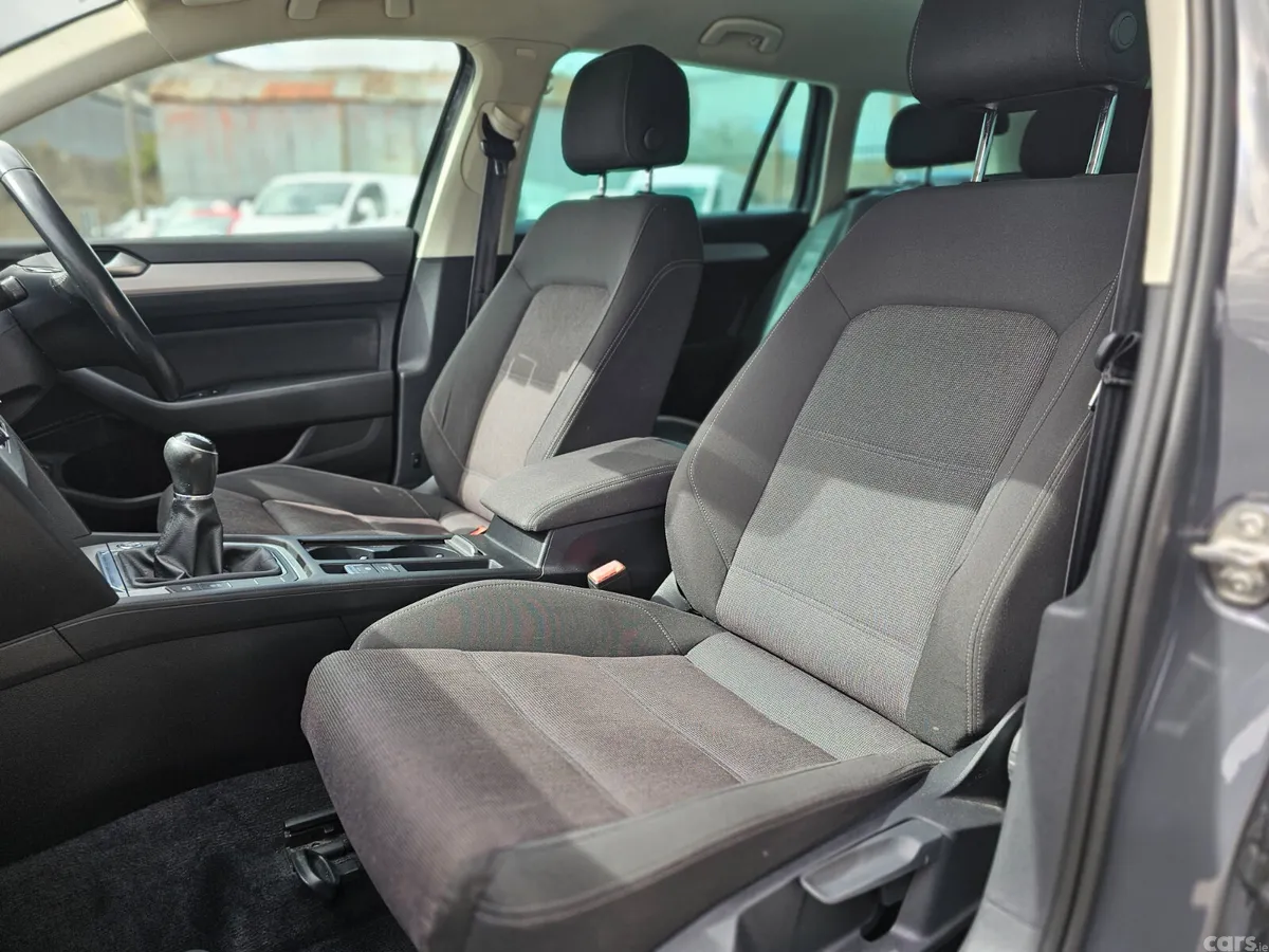 Volkswagen Passat Estate, Diesel, 2016, Grey