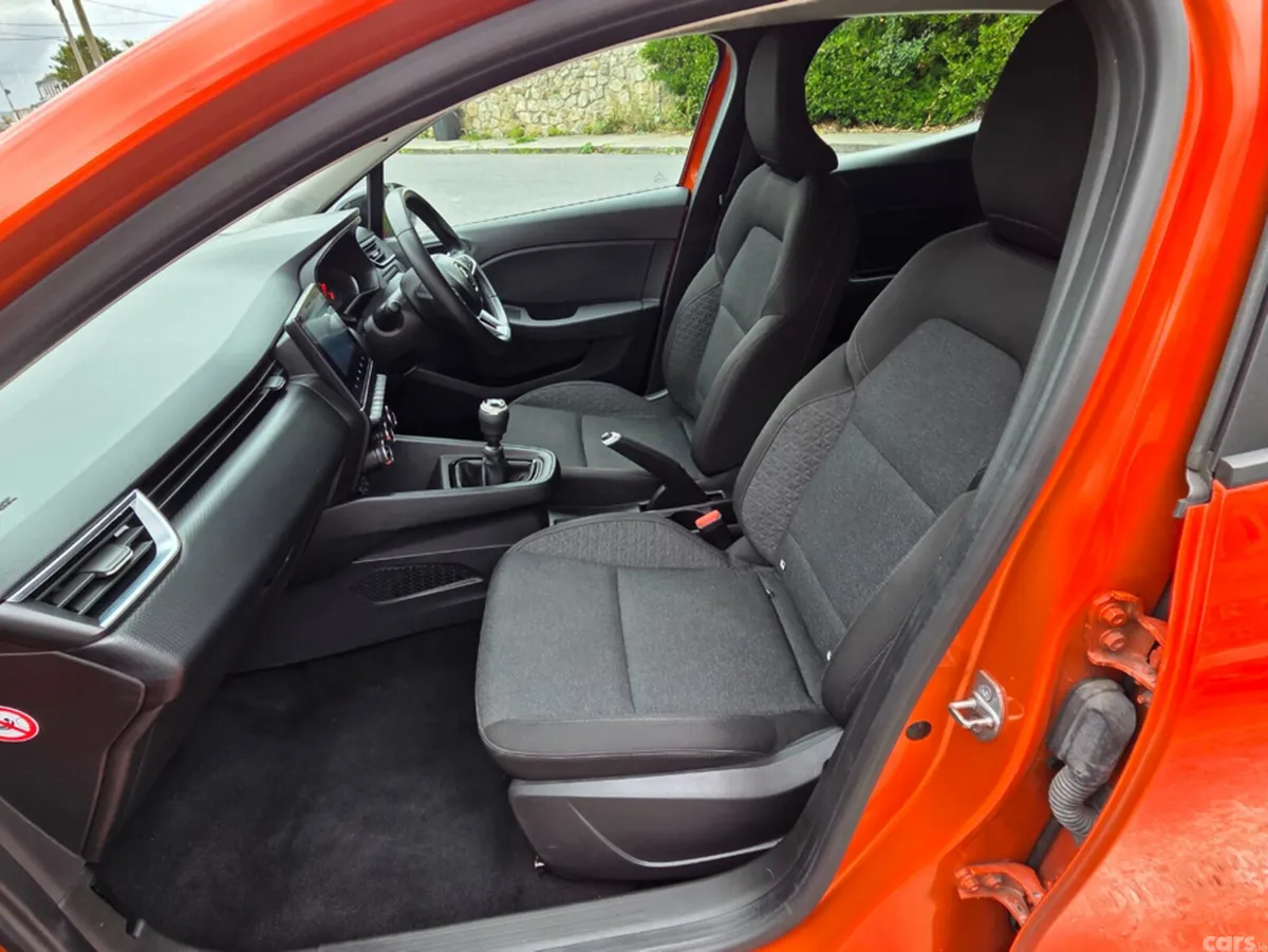 Renault Clio Hatchback, Petrol, 2023, Orange