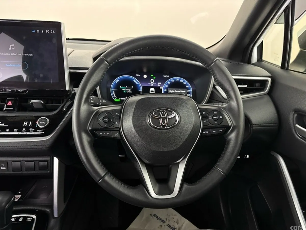 Toyota Corolla Cross Hatchback, Petrol Hybrid, 2024, White