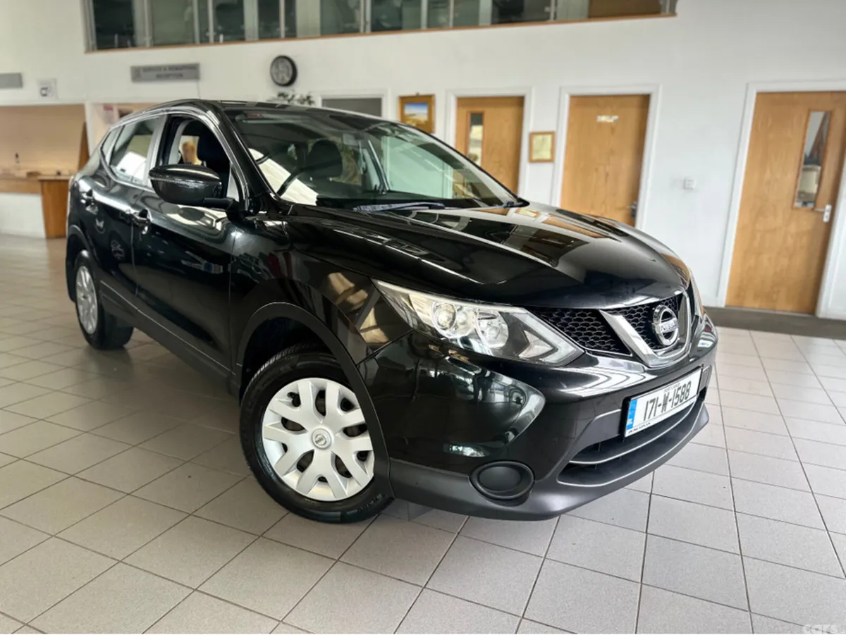 Nissan Qashqai MPV, Petrol, 2017, Black