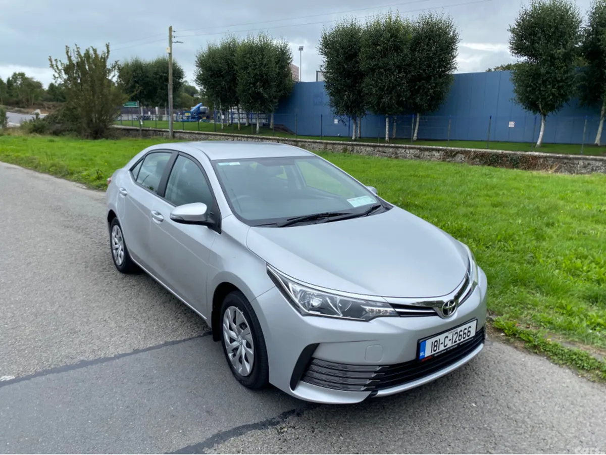 Toyota Corolla Saloon, Petrol, 2018, Grey