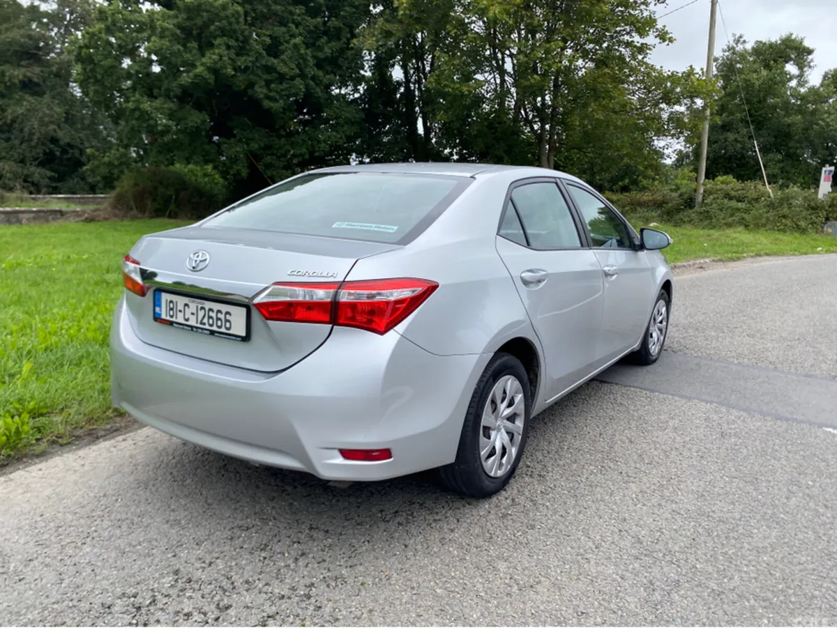 Toyota Corolla Saloon, Petrol, 2018, Grey