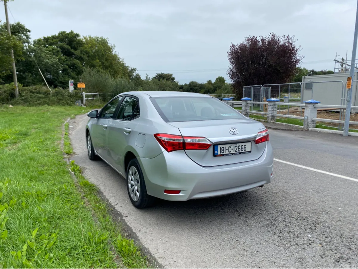 Toyota Corolla Saloon, Petrol, 2018, Grey