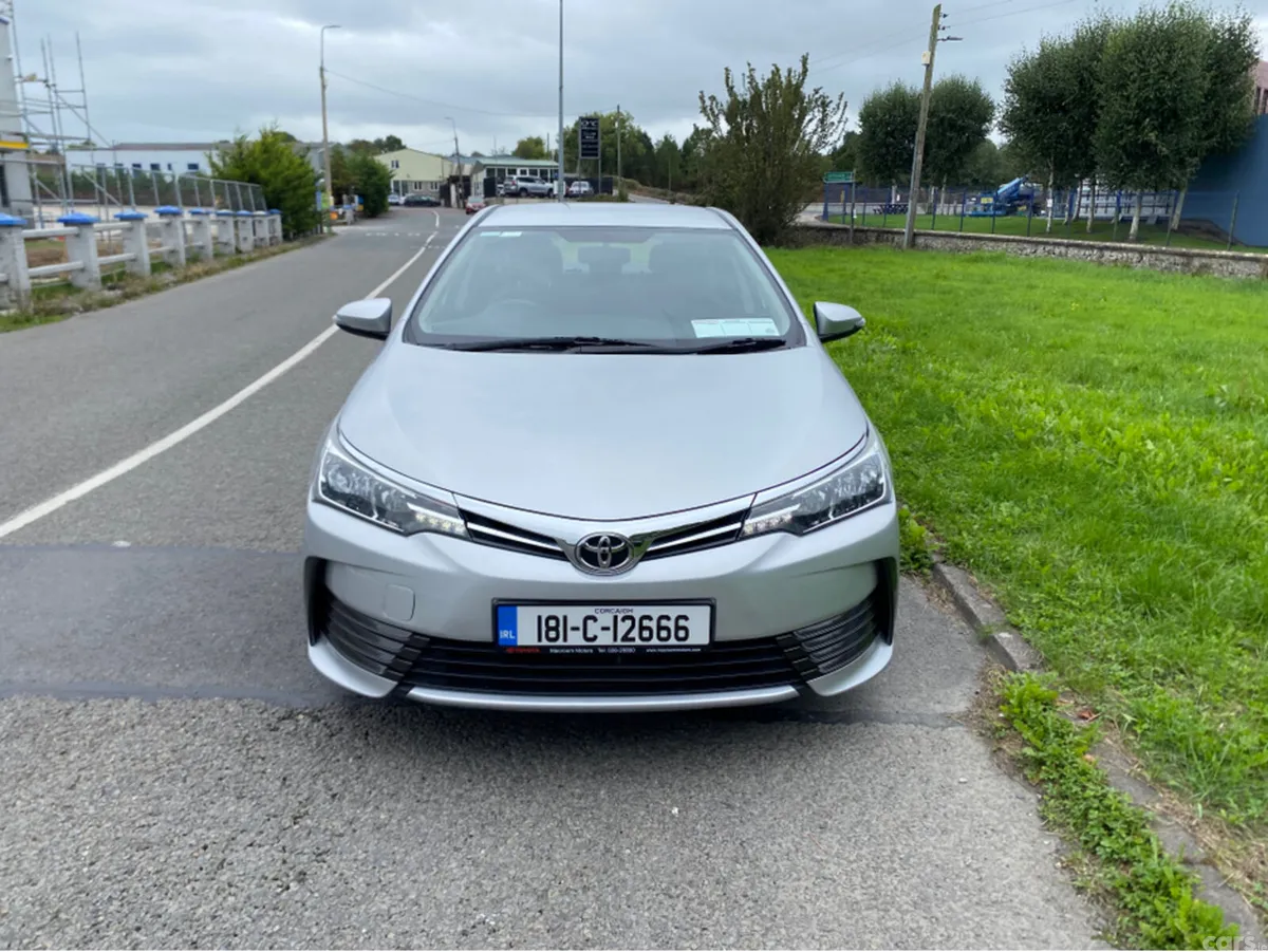 Toyota Corolla Saloon, Petrol, 2018, Grey