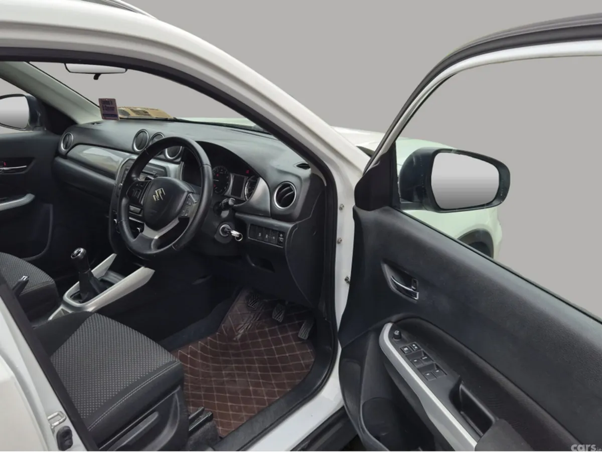 Suzuki Vitara Estate, Petrol, 2015, White
