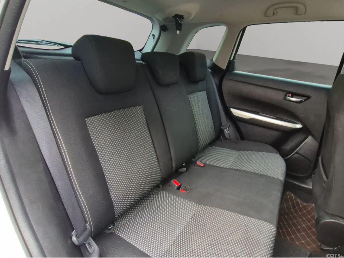 Suzuki Vitara Estate, Petrol, 2015, White