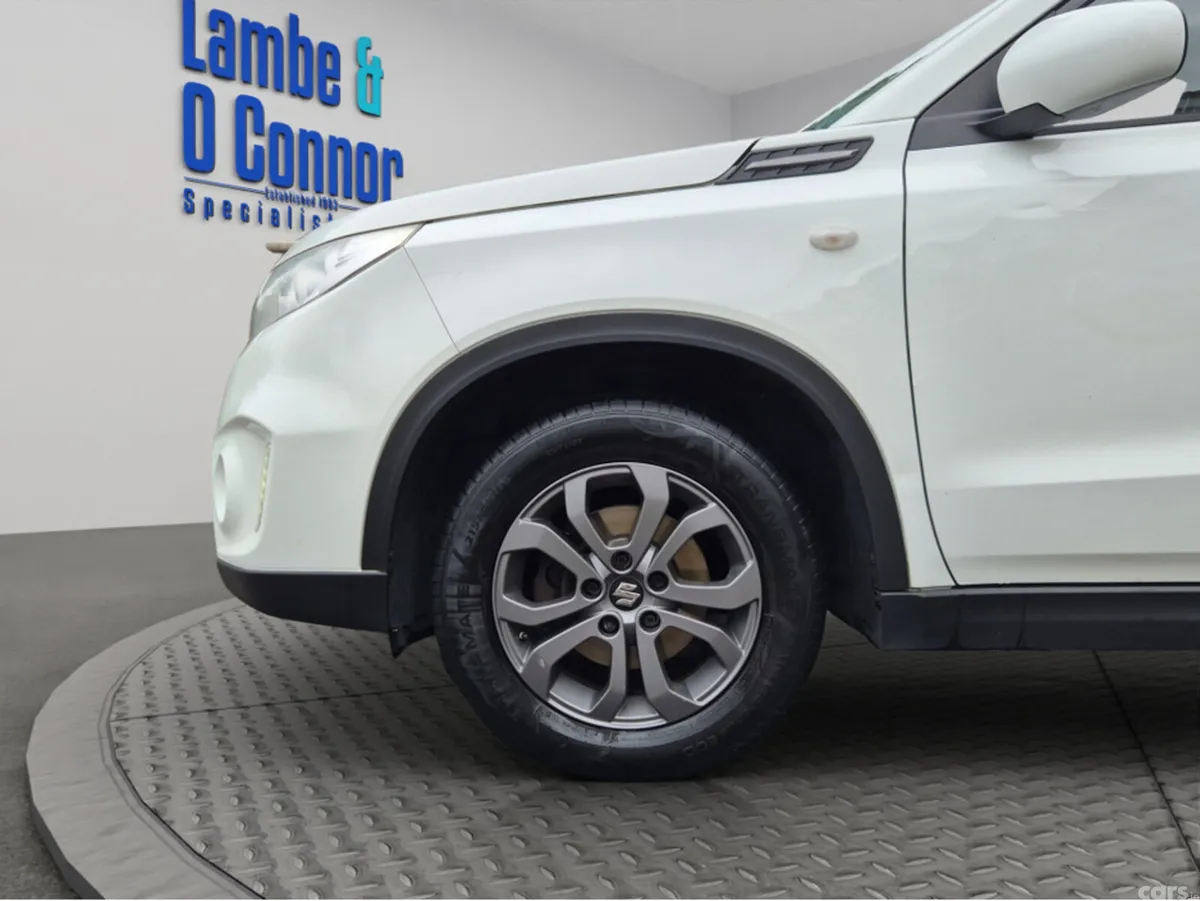 Suzuki Vitara Estate, Petrol, 2015, White