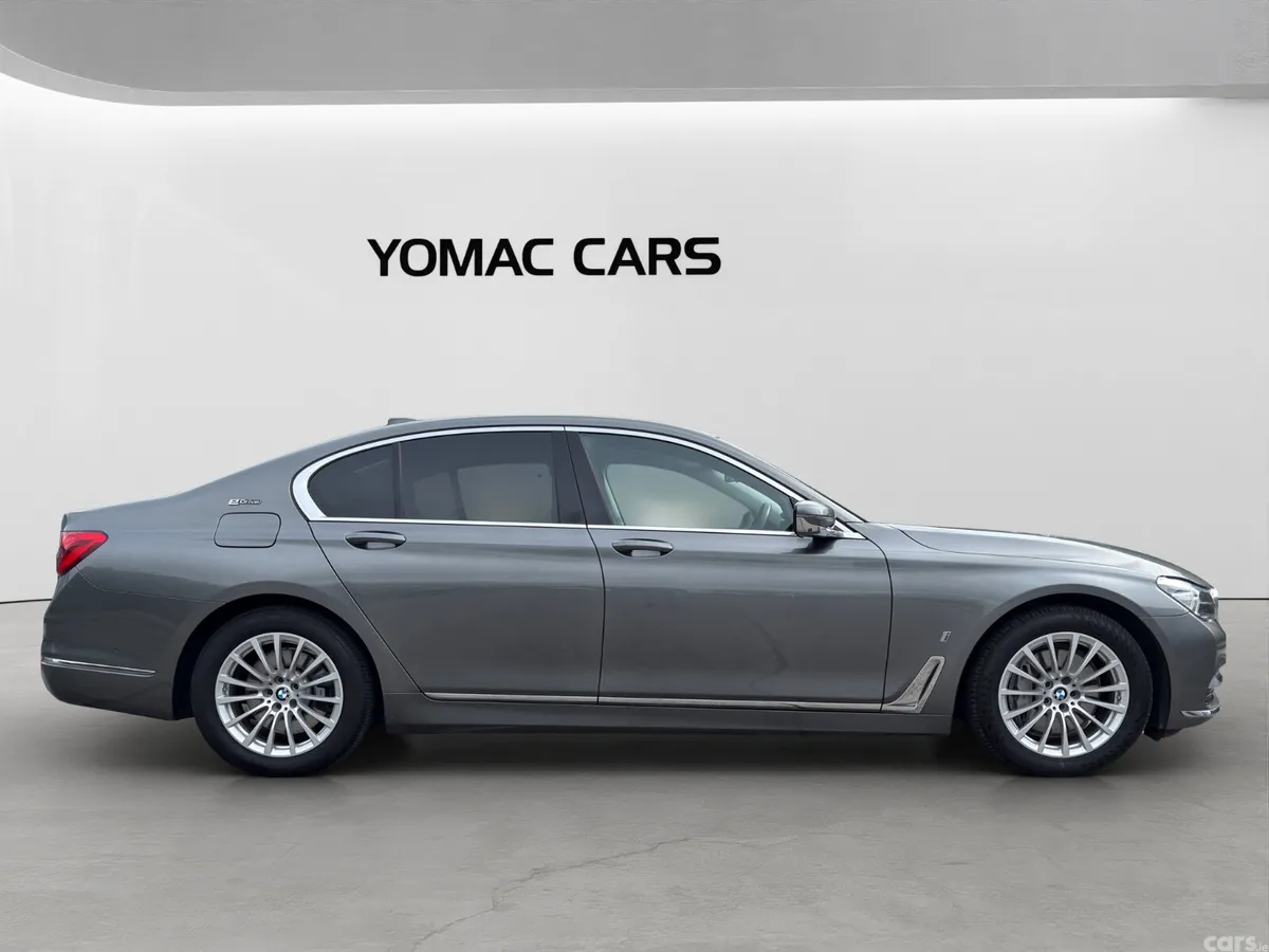 BMW 7-Series Saloon, Petrol Plug-in Hybrid, 2019, Grey