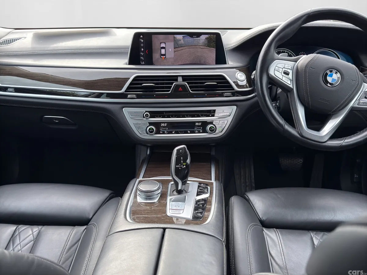 BMW 7-Series Saloon, Petrol Plug-in Hybrid, 2019, Grey