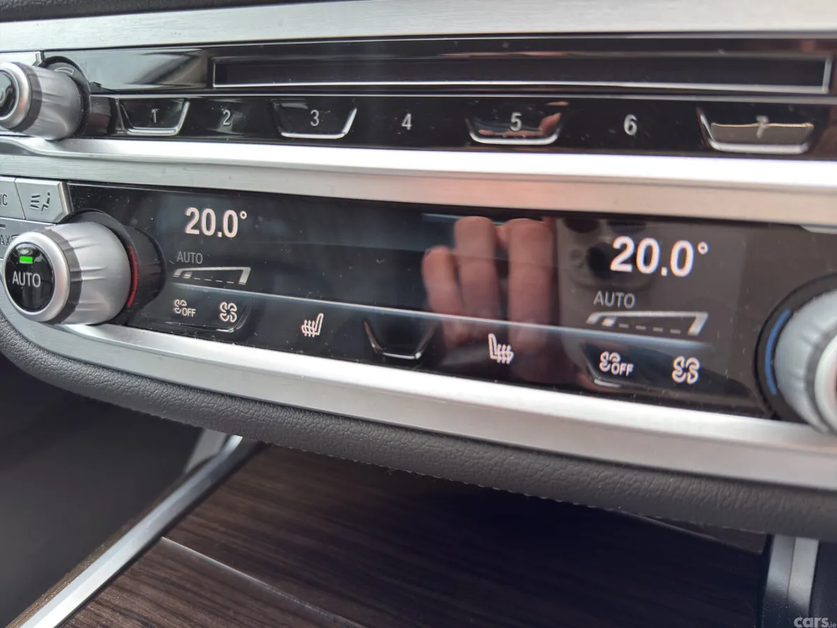 BMW 7-Series Saloon, Petrol Plug-in Hybrid, 2019, Grey