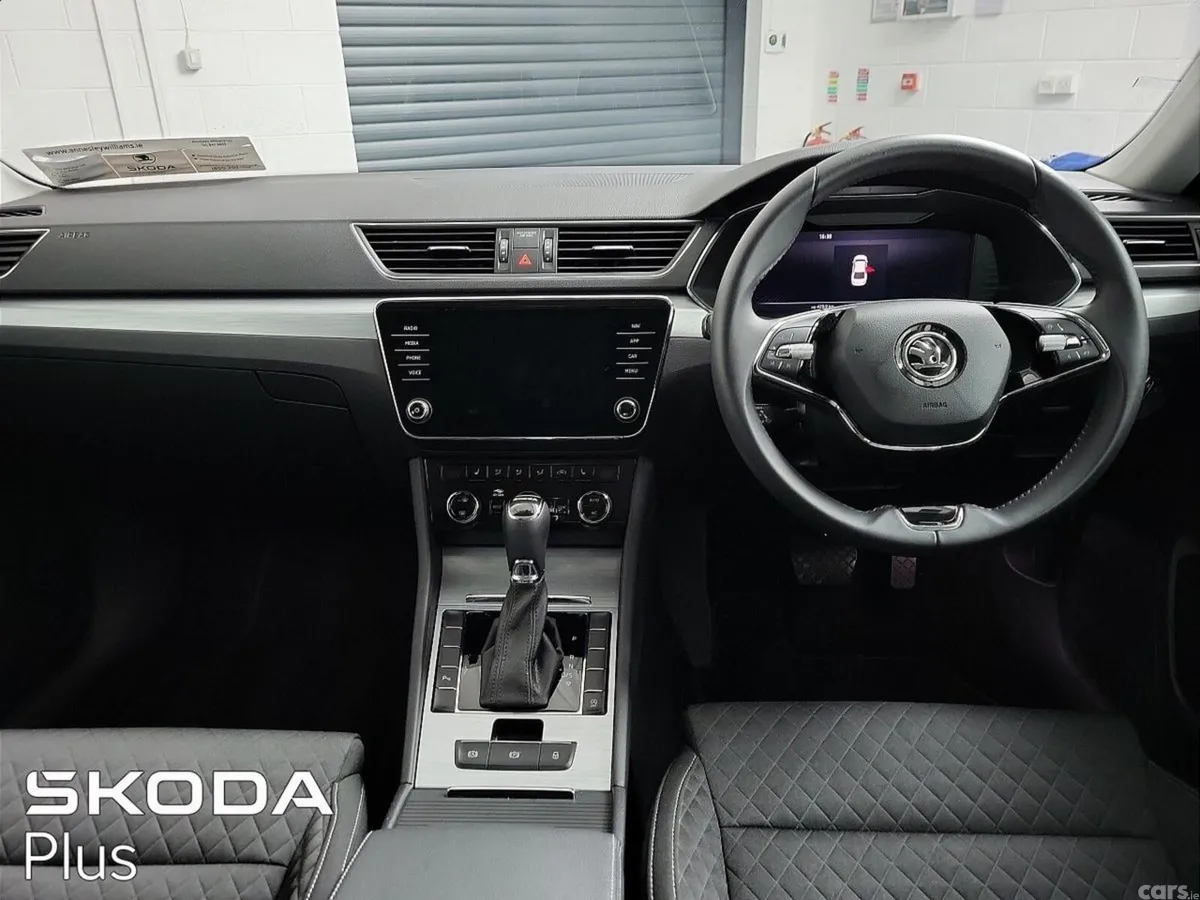 Skoda Superb Saloon, Diesel, 2025, White