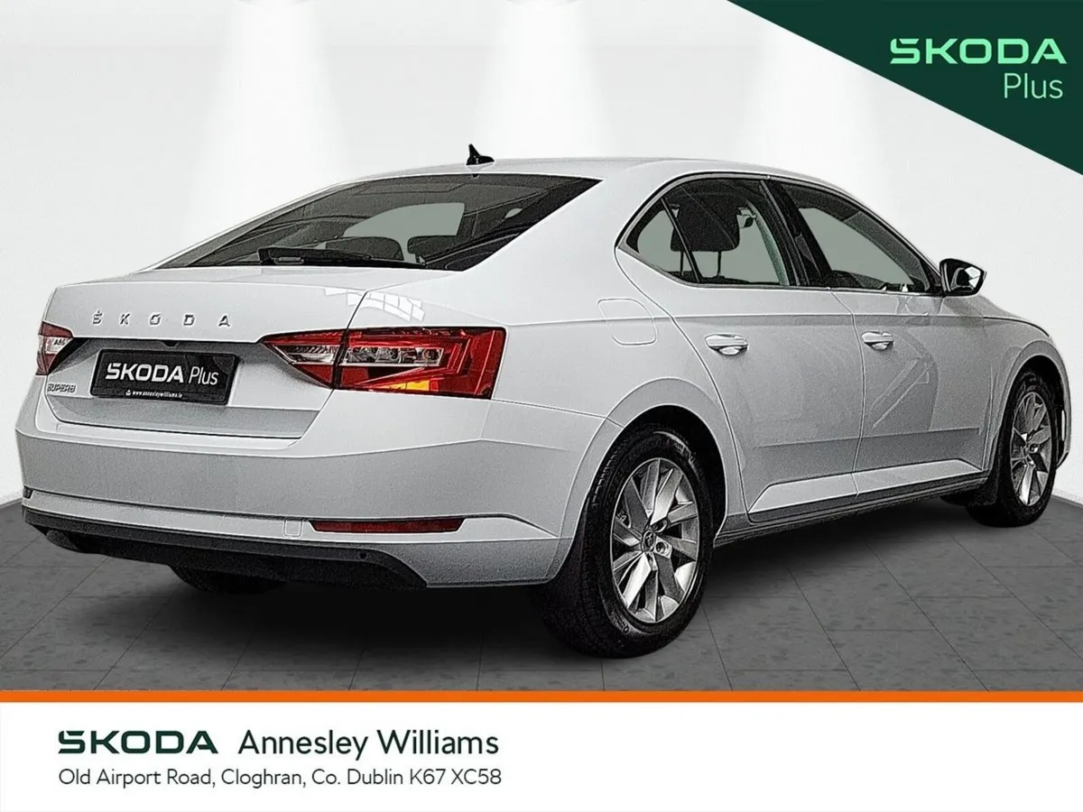 Skoda Superb Saloon, Diesel, 2025, White