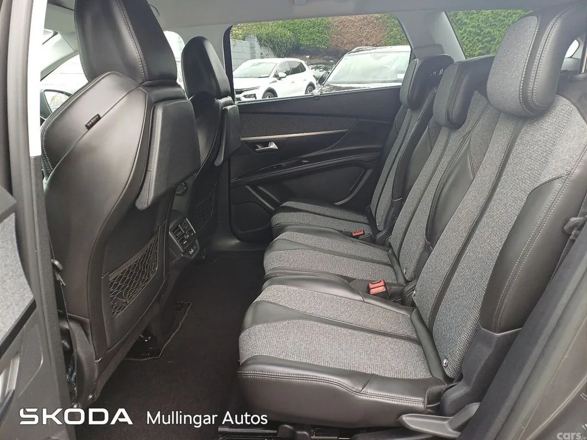 Peugeot 5008 MPV, Diesel, 2019, Grey
