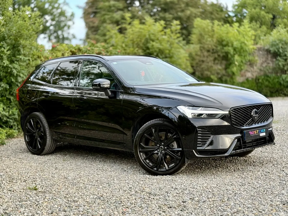 Volvo XC60 SUV, Petrol Plug-in Hybrid, 2026, Black