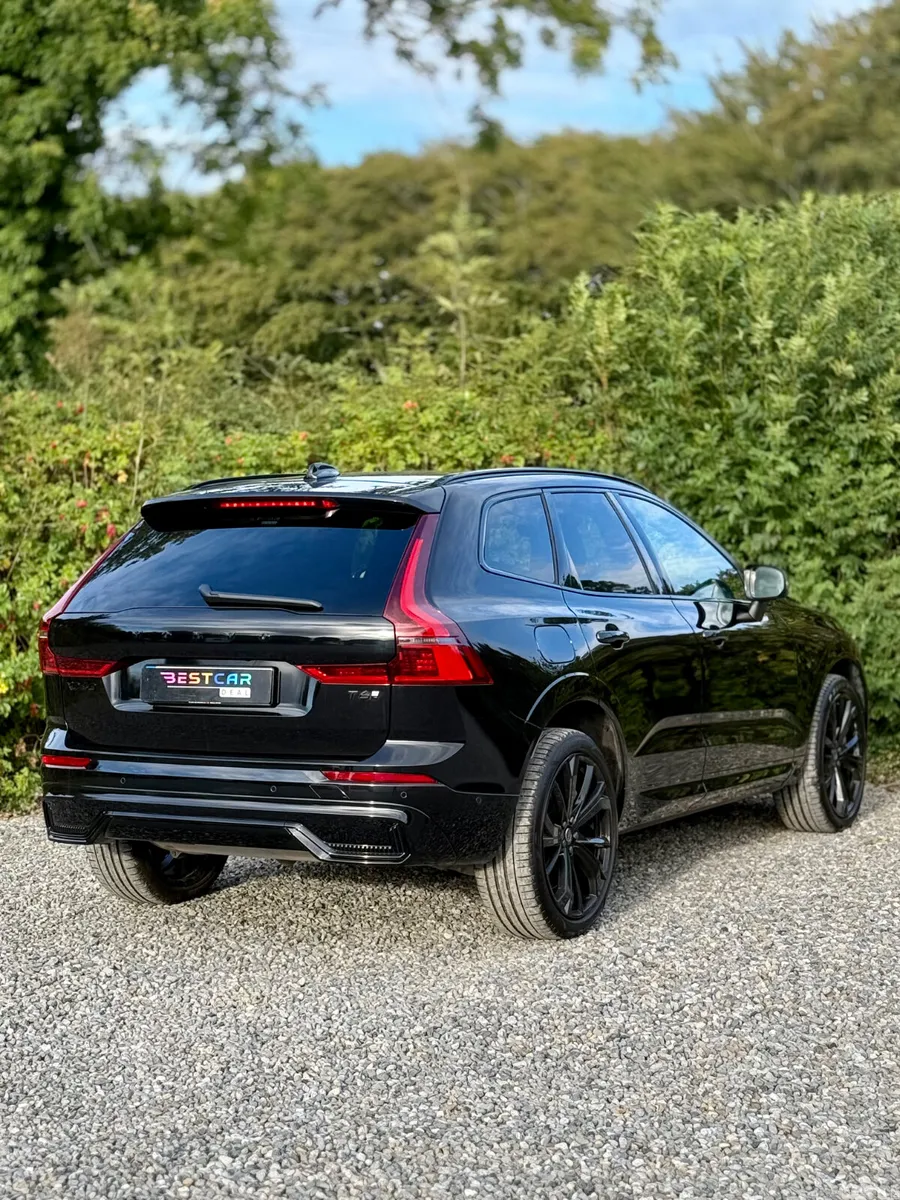 Volvo XC60 SUV, Petrol Plug-in Hybrid, 2026, Black