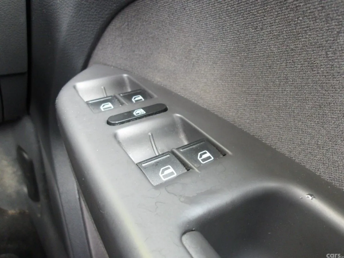 Volkswagen Touran MPV, Diesel, 2014, Silver