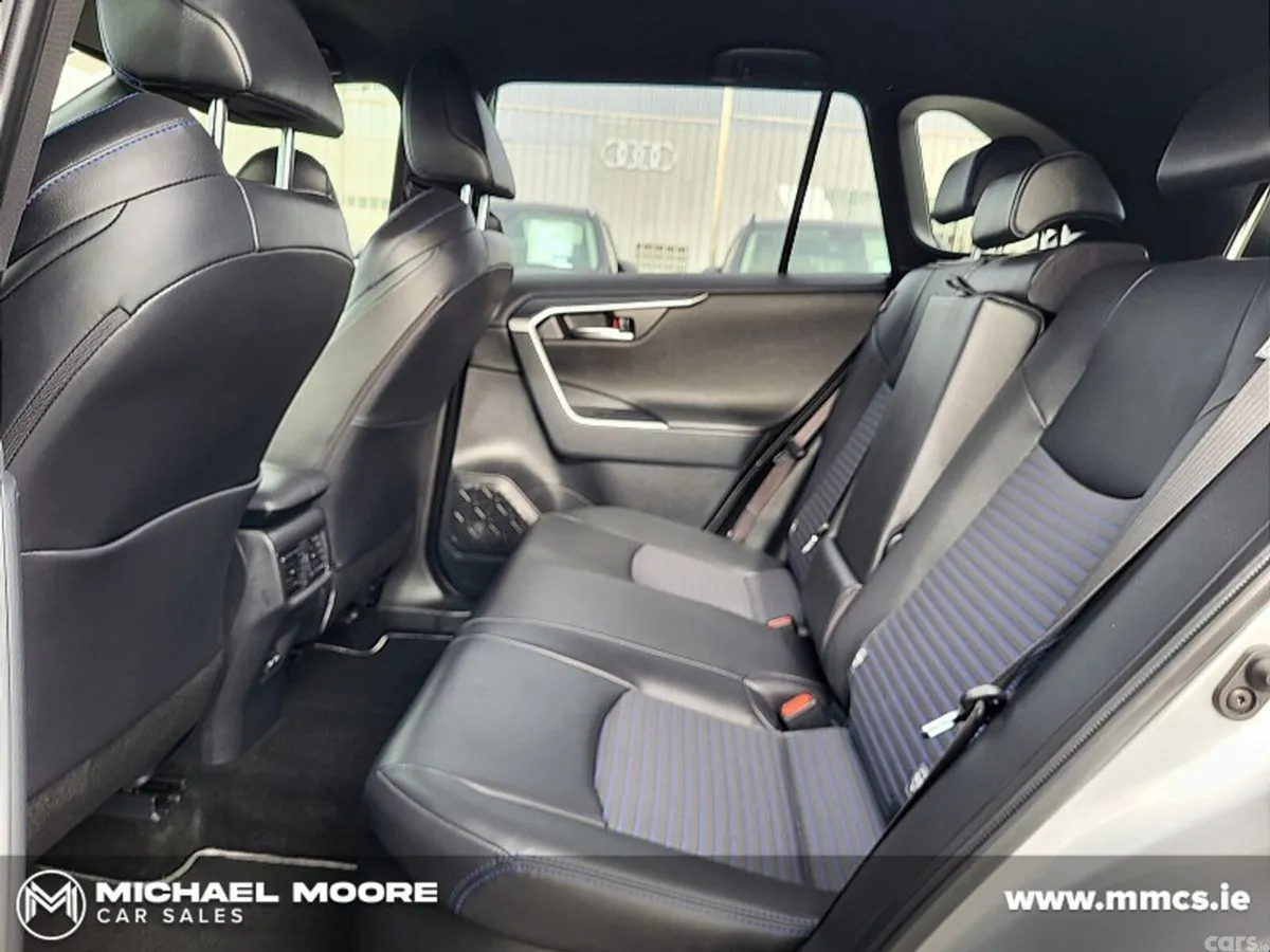 Toyota RAV4 SUV, Petrol Hybrid, 2024, Grey