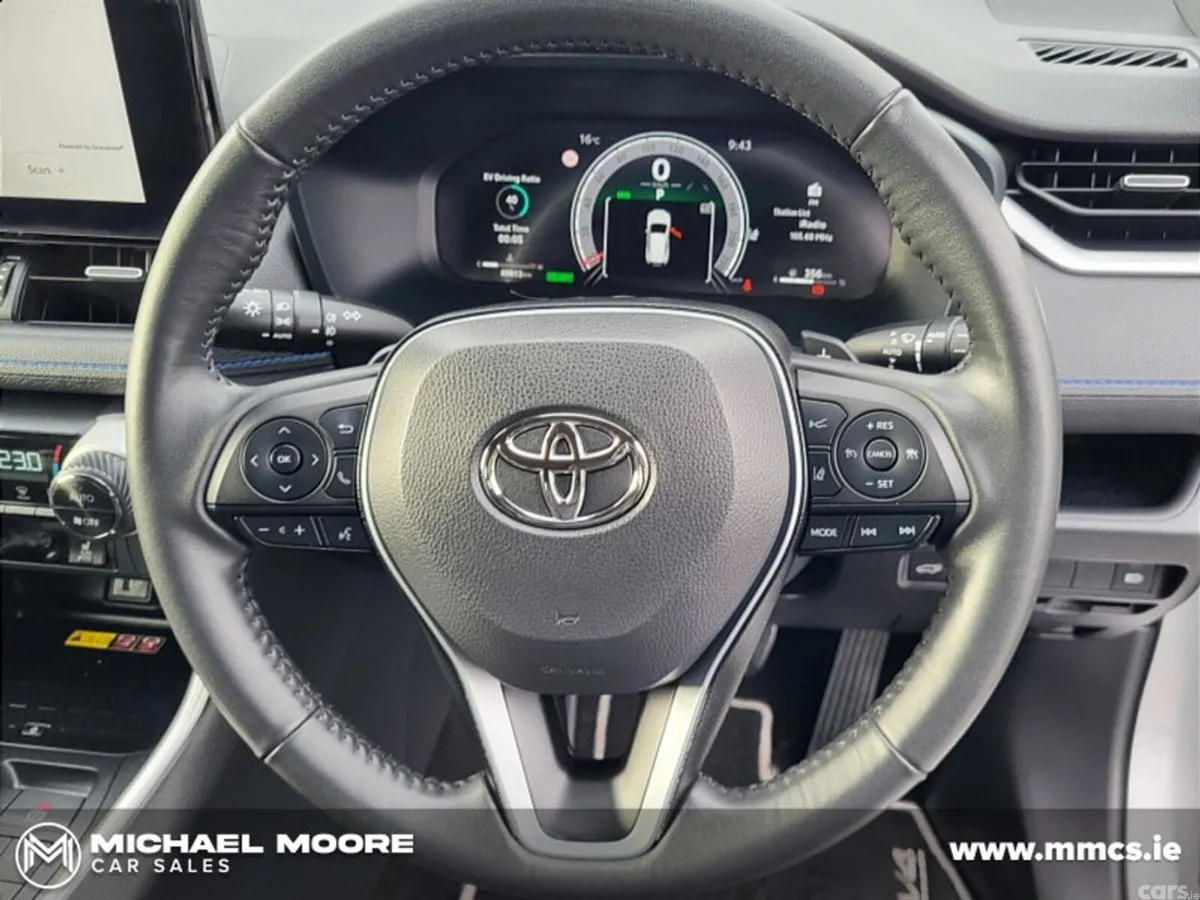 Toyota RAV4 SUV, Petrol Hybrid, 2024, Grey