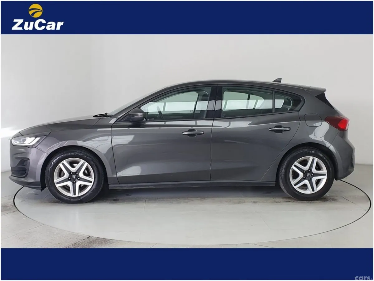 Ford Focus Hatchback, Diesel, 2022, Grey