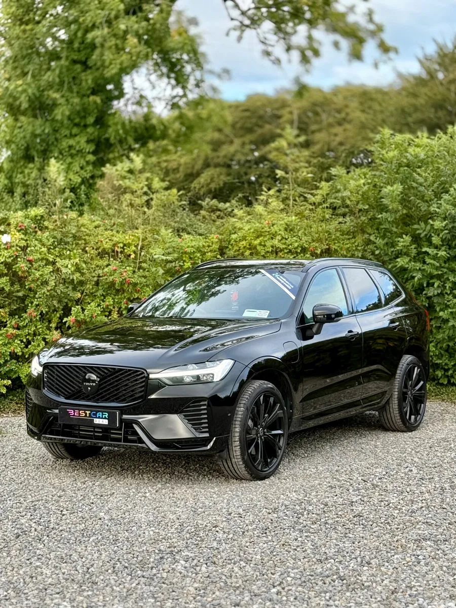Volvo XC60 SUV, Petrol Plug-in Hybrid, 2026, Black