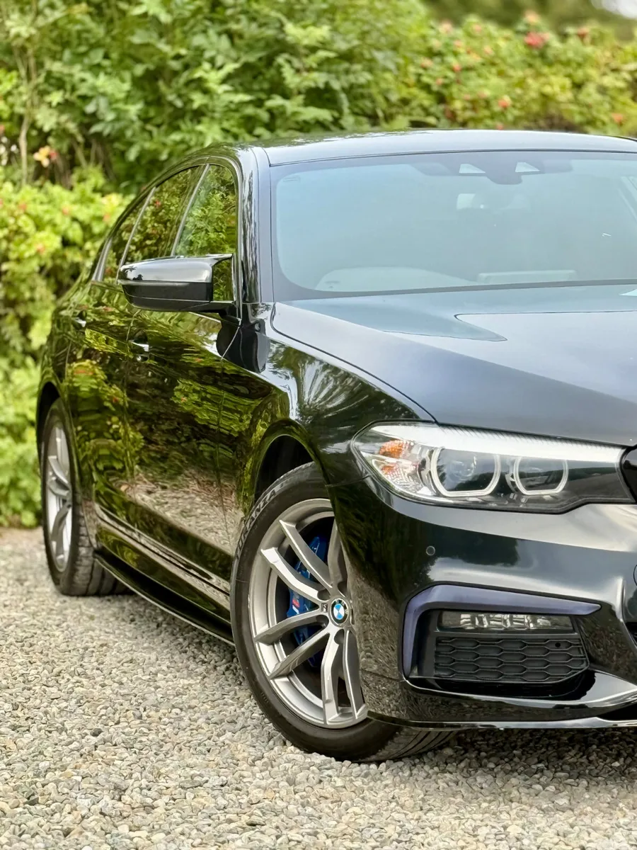 BMW 5-Series Saloon, Petrol Plug-in Hybrid, 2019, Black