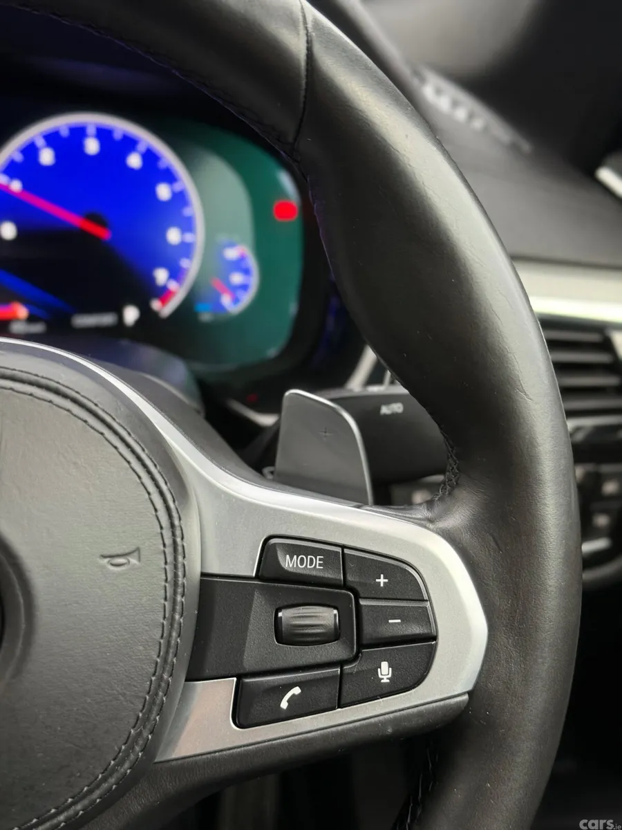 BMW 5-Series Saloon, Petrol Plug-in Hybrid, 2019, Black