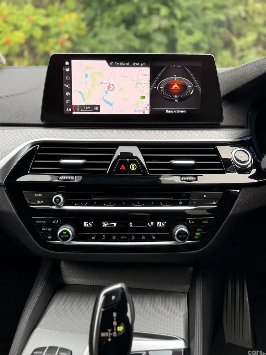 BMW 5-Series Saloon, Petrol Plug-in Hybrid, 2019, Black