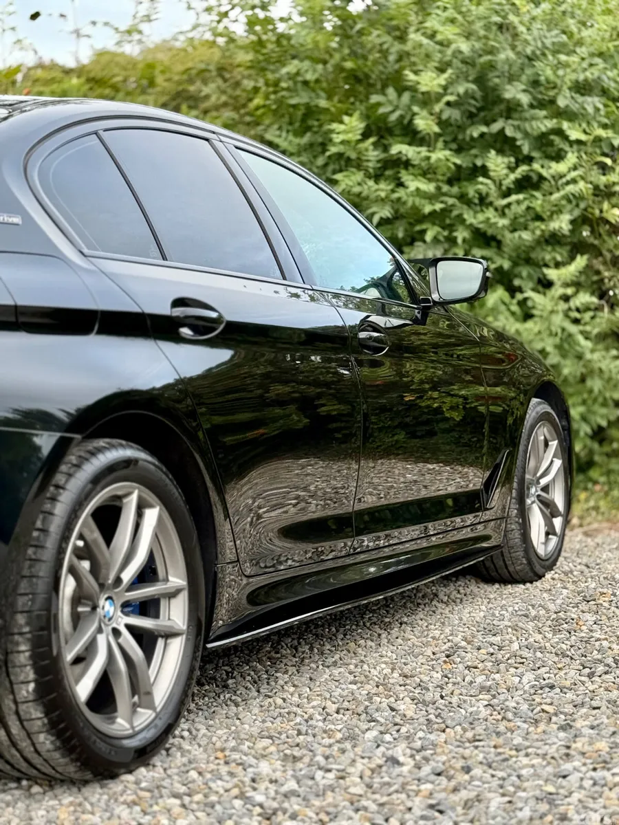 BMW 5-Series Saloon, Petrol Plug-in Hybrid, 2019, Black
