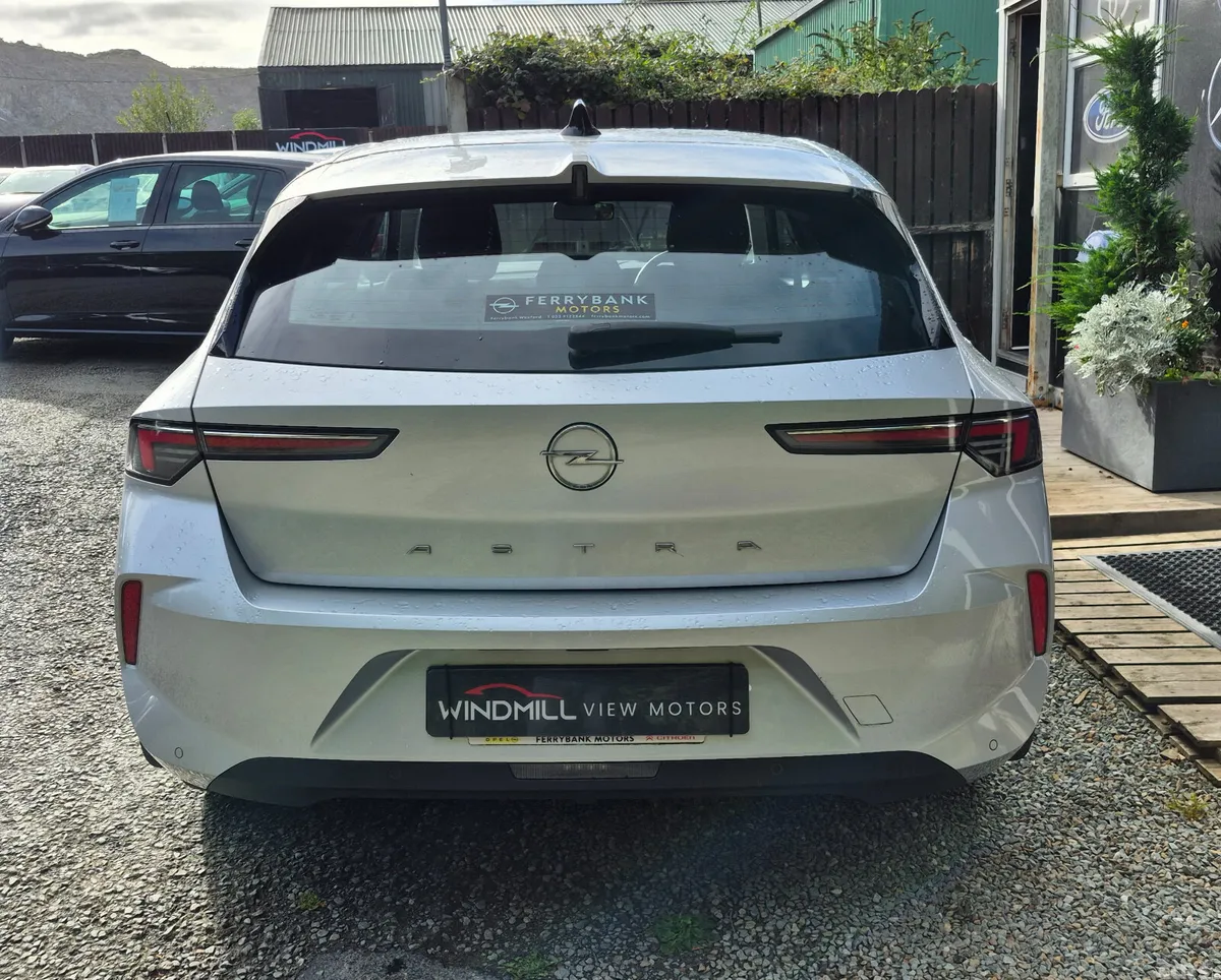 Opel Astra Hatchback, Diesel, 2023, Grey