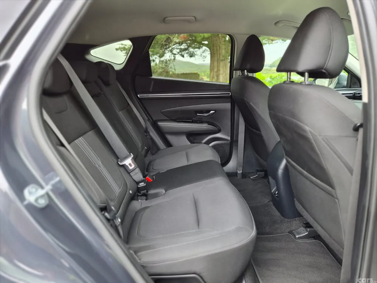 Hyundai Tucson SUV, Petrol Plug-in Hybrid, 2023, Grey