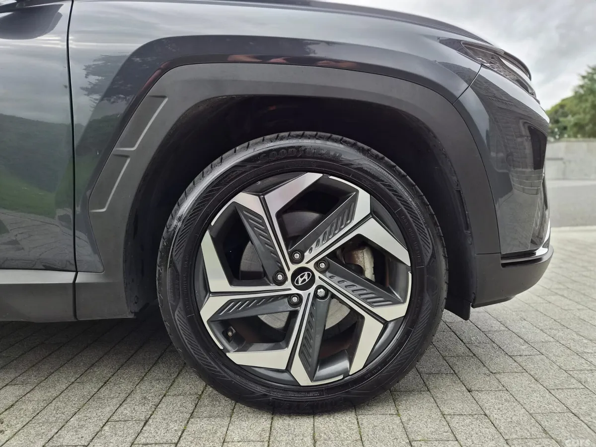 Hyundai Tucson SUV, Petrol Plug-in Hybrid, 2023, Grey