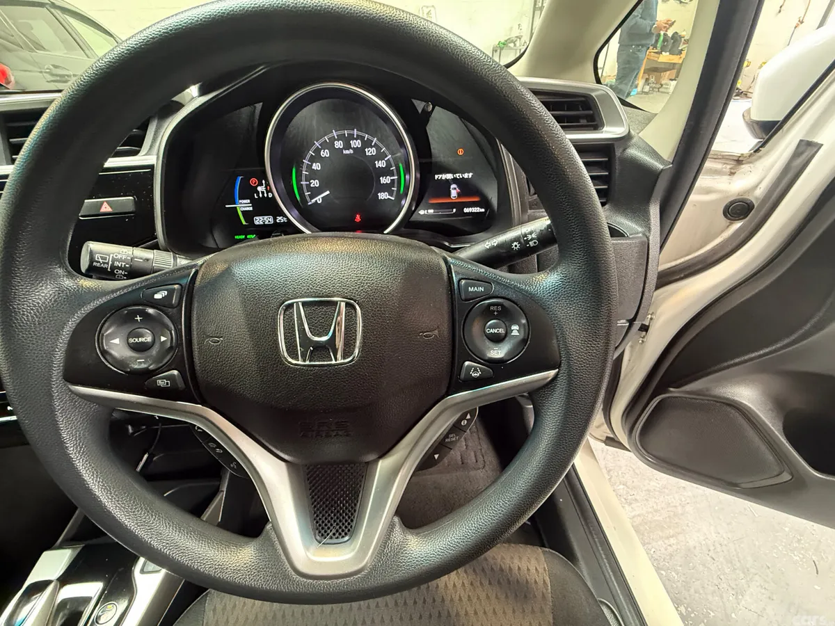 Honda Fit Hatchback, Petrol Hybrid, 2019, White