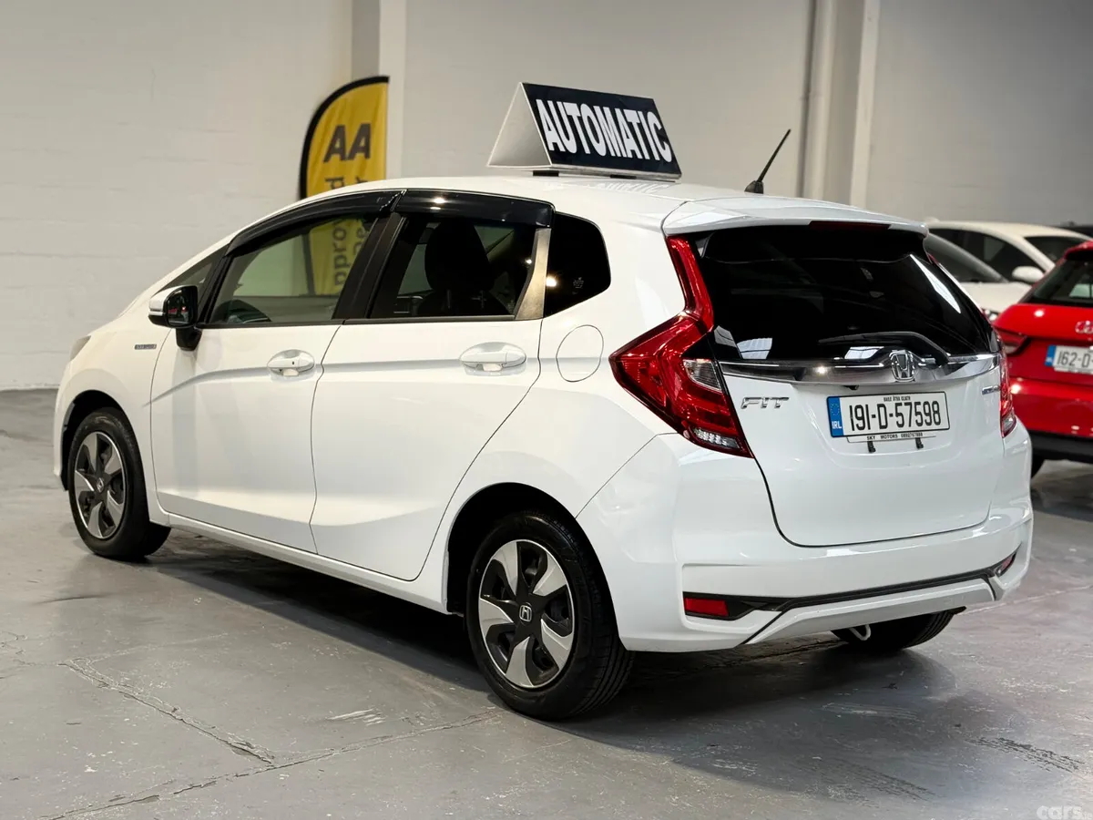 Honda Fit Hatchback, Petrol Hybrid, 2019, White