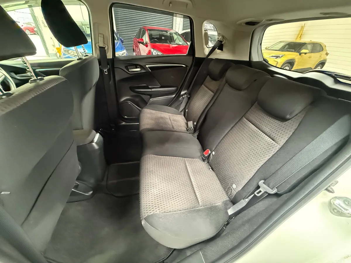Honda Fit Hatchback, Petrol Hybrid, 2019, White