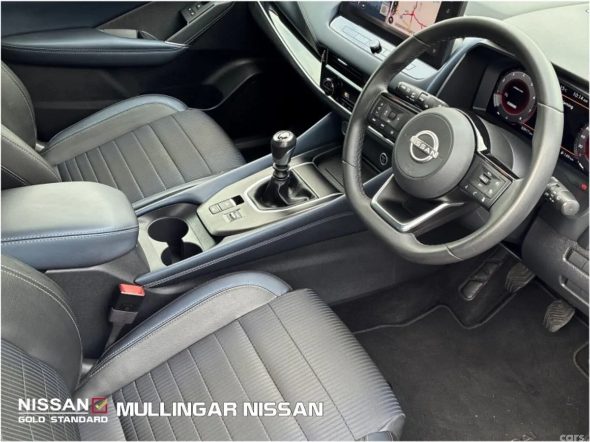 Nissan Qashqai MPV, Petrol, 2024, Grey