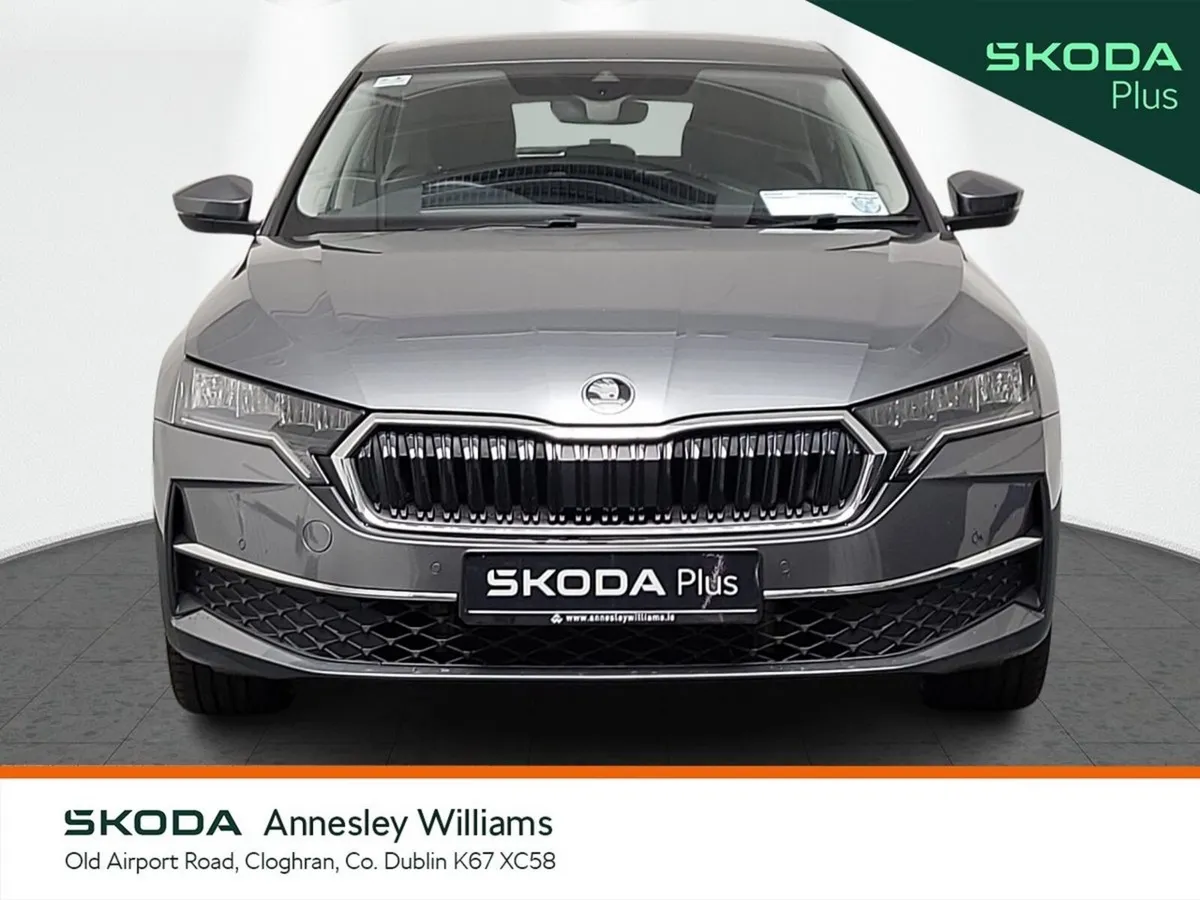 Skoda Octavia Saloon, Petrol, 2024, Grey