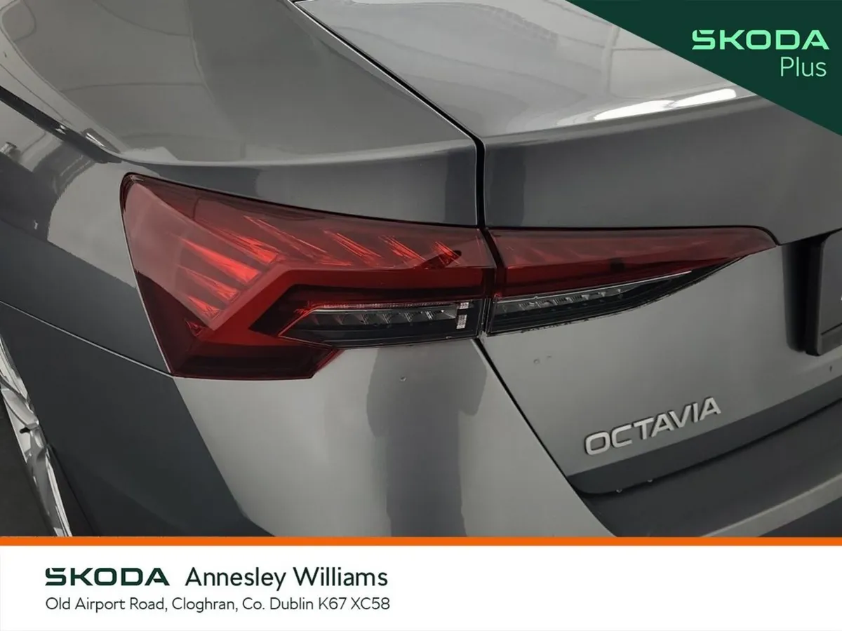 Skoda Octavia Saloon, Petrol, 2024, Grey
